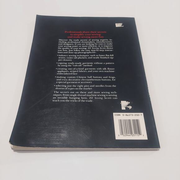 Vintage 101 Sewing Secrets Singer Sewing Library -1989 - Picture 2 of 7